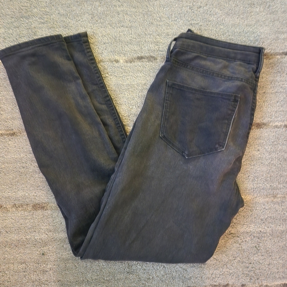 Black skinny jeans
